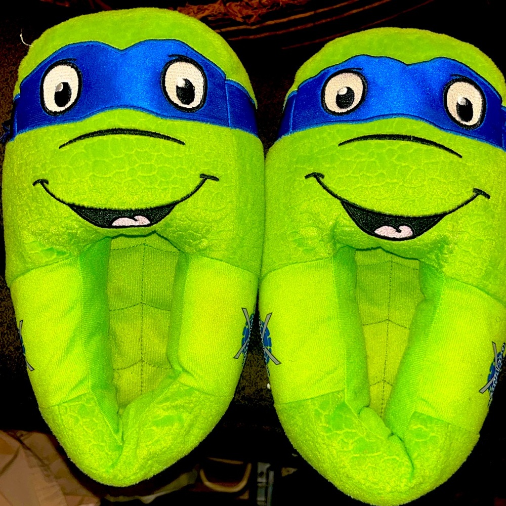 Teenage Mutant Ninja Turtles house shoes for child